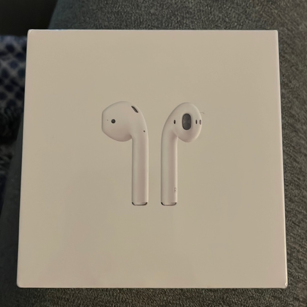 Apple AirPods with charging case